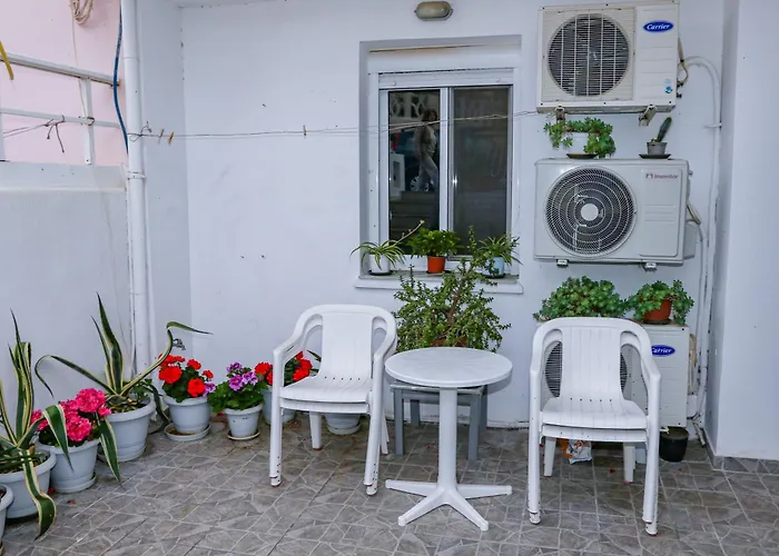 Lana\'S House